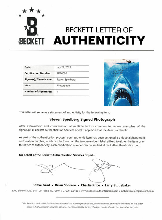 Steven Spielberg Signed 18X12 Photo JAWS Beckett BAS AD10020 LOA