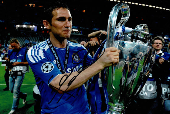 Frank Lampard Signed 12X8 Photo Chelsea F.C. Genuine Signature AFTAL COA (1504)
