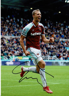 Tomas Soucek SIGNED 12X8 Photo West Ham United Genuine AFTAL COA (1762)