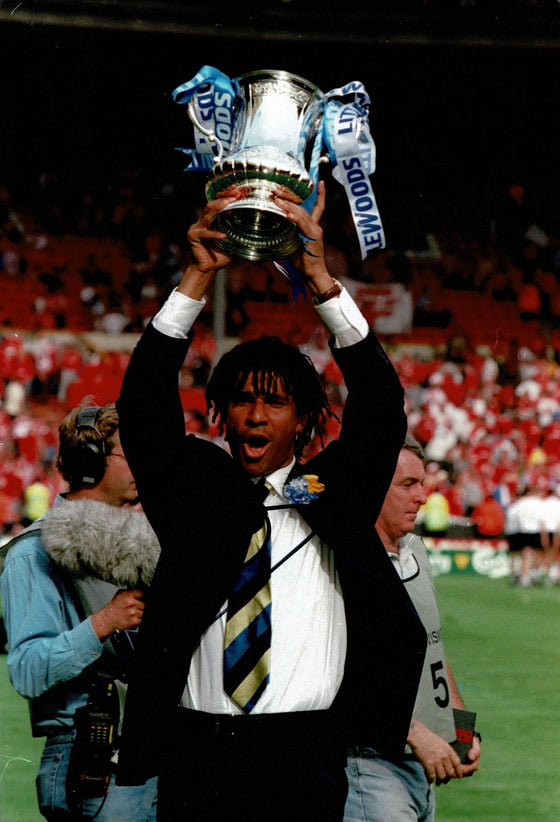 Ruud Gullit Signed 12X8 Photo Chelsea F.C. Genuine Signature AFTAL COA (1939)