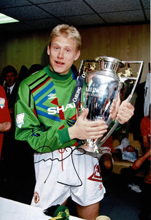  Peter Schmeichel Signed 12X8 Photo Manchester United FC GENUINE AFTAL COA (1759)