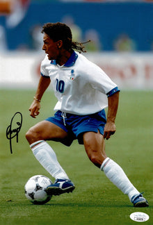  Roberto Baggio Signed 12X8 Italy ITALIA 94 TPA AK29378 JSA COA (1662)