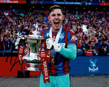  Dean Henderson Signed 10X8 Photo FA CUP Winners Crystal Palace F.C. (1318)
