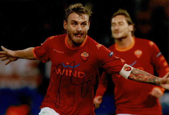 Daniele De Rossi Signed 12x8 AS Roma Photo Authentic Hand Signed AFTAL COA (9064