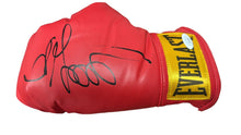  Oleksandr Usyk Signed Everlast Boxing Glove Genuine Signature AK29283 JSA COA