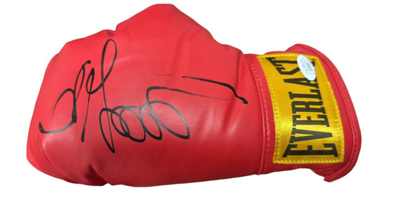 Oleksandr Usyk Signed Everlast Boxing Glove Genuine Signature AK29283 JSA COA