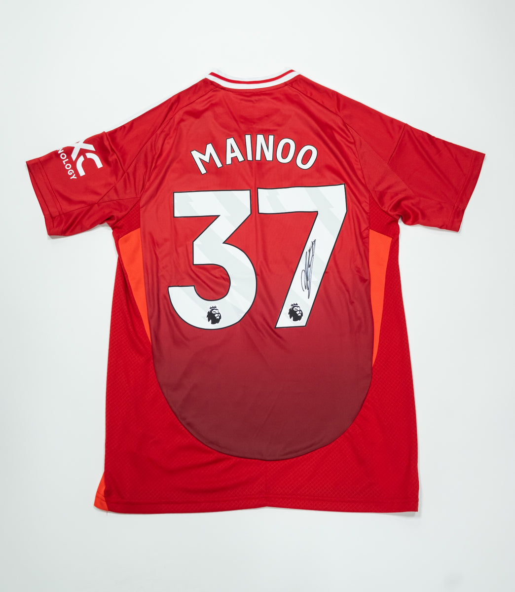 Mainoo Autograph Kobbie Mainoo Signed Manchester United Shirt Autograph AFTAL COA – Ris ...
