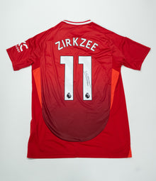  Joshua Zirkzee Signed Manchester United Shirt Autograph AFTAL COA – Dutch