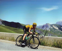  Bradley Wiggins Signed 10X8 Photo 2012 Tour de France AFTAL COA (D)