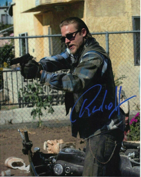 Charlie Hunnam Signed 10X8 Photo GENUINE Sons of Anarchy AFTAL COA (5510)
