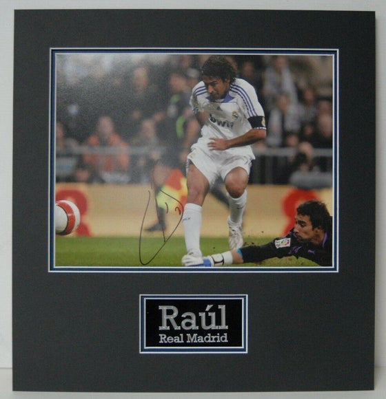 Raul Signed 14X11 Photo Real Madrid Mounted Photo Display AFTAL COA (B)