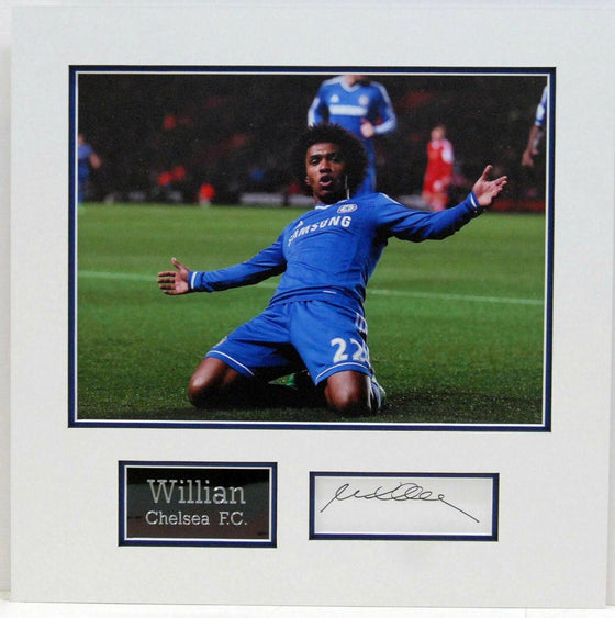 Willian Genuine Hand Signed Photo Mount Display CHELSEA F.C BRAZIL COA (A)