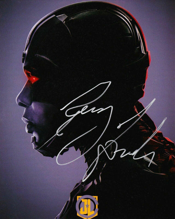 Ray Fisher Authentic Hand-Signed JUSTICE LEAGUE Cyborg 10x8 Photo AFTAL (7271)