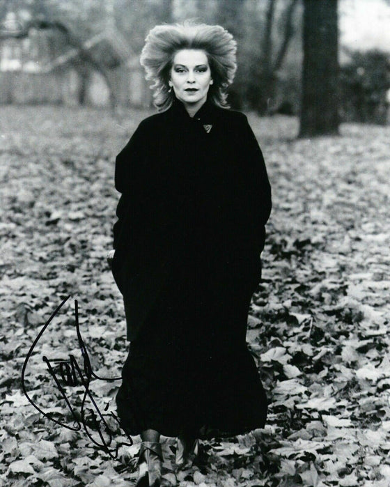 Toyah Willcox SIGNED 10X8 PHOTO Iconic Singer AFTAL COA (B)