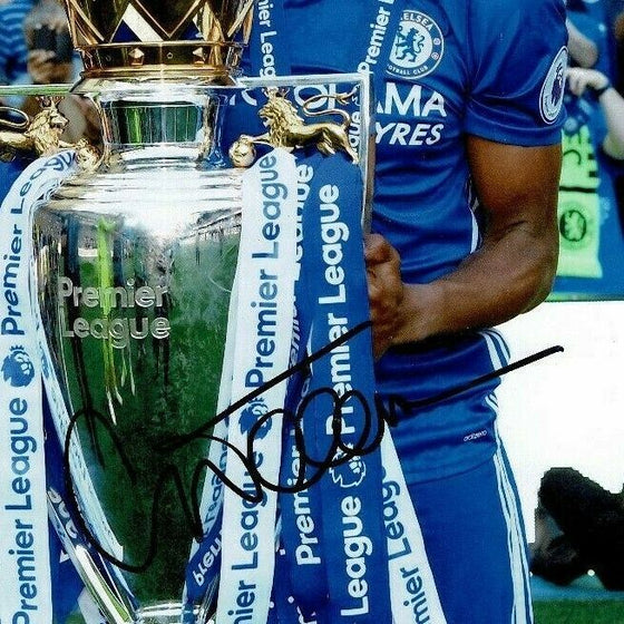 Willian Signed 12X8 Photo Chelsea F.C & Brazil AFTAL COA (1873)