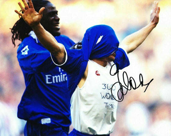 Gianfranco Zola Genuine Hand Signed 10X8 Photo Chelsea FC AFTAL COA (1256)