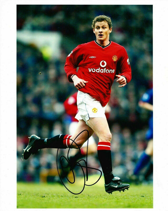 Ole Gunnar Solskjaer Signed 10X8 Photo Manchester United F.C. AFTAL COA (1185)