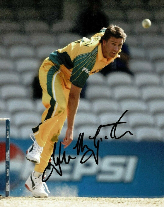 Glenn McGrath Signed 10X8 Photo ASHES Cricket World Cup Australia AFTAL COA (C)