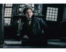  Eddie Redmayne Signed 10X8 Photo Fantastic Beasts Genuine AFTAL COA (7521)