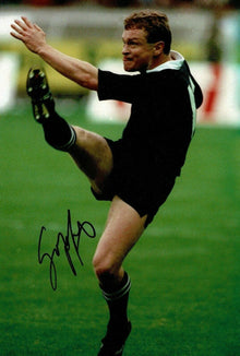  Grant Fox Signed 12X8 Photo ALL BLACKS NEW ZEALAND AFTAL COA (C)