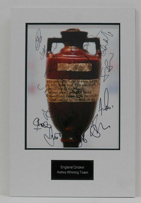 The Ashes Signed Picture by 2013 Winning Squad
