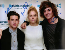  London Grammar Genuine Hand Signed 10x8 Photo Autograph "If You Wait"