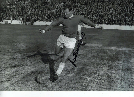 Pat Crerand Genuine Signed Autograph 12X8 Photo MANCHESTER UNITED (1815)