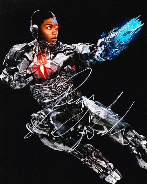 Ray Fisher Authentic Hand-Signed JUSTICE LEAGUE Cyborg 10x8 Photo AFTAL (7274)