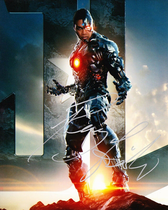 Ray Fisher Authentic Hand-Signed JUSTICE LEAGUE Cyborg 10x8 Photo AFTAL (7270)