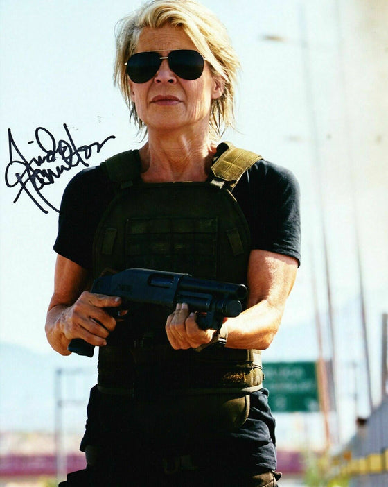Linda Hamilton Signed 10X8 Photo Terminator DARK FATE AFTAL COA (E)