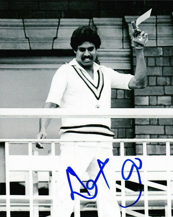 Kapil Dev Signed 10X8 PHOTO Genuine Signature INDIA Cricket AFTAL COA (A)