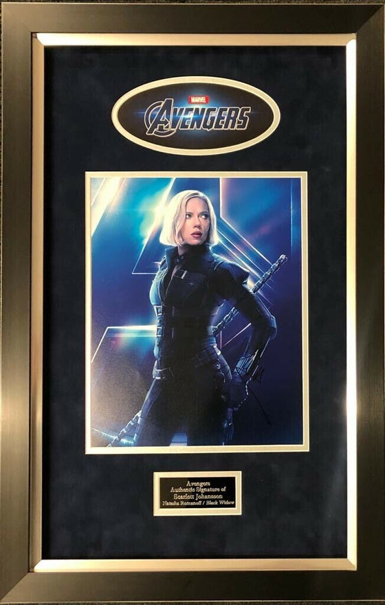 SCARLETT JOHANSSON SIGNED 11X14 FRAMED PHOTO BLACK WIDOW AVENGERS A28103 LOA COA