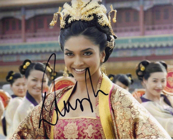 Deepika Padukone SIGNED 10X8 Photo Chandni Chowk to China AFTAL COA (5414)