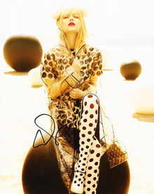  Emma Stone Signed 10X8 Photo SEXY IMAGE AFTAL COA (7455)