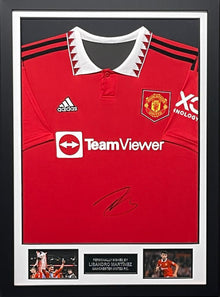  Lisandro Martinez Signed & Framed Manchester United F.C. Shirt AFTAL COA