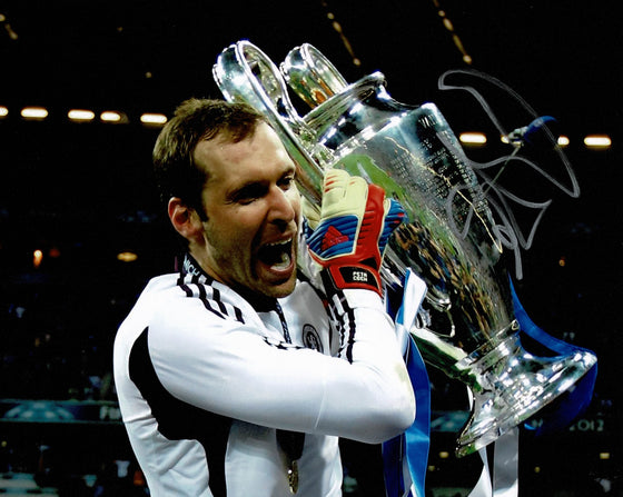 Petr Cech Signed 10X8 Munich 2012 Chelsea ICONIC Photo AFTAL COA (1243)