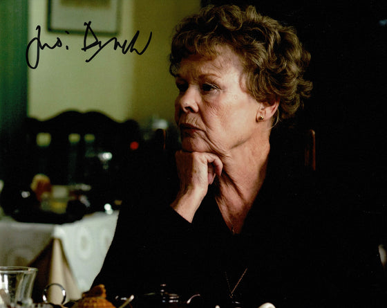 Judi Dench SIGNED 10X8 PHOTO Philomena AFTAL COA (7330)