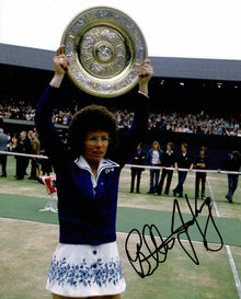  Billie Jean King Signed 10X8 Photo Tennis Icon GENUINE SIGNATURE AFTAL COA (B)