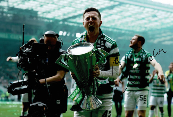Callum McGregor Signed 10X8 Photo Celtic F.C Genuine Autograph AFTAL COA (9022)