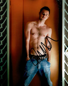  Danny Dyer SIGNED 10X8 PHOTO AFTAL COA (5234)