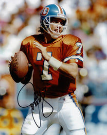  John Elway Signed 10X8 Photo Denver Broncos AFTAL COA (B)