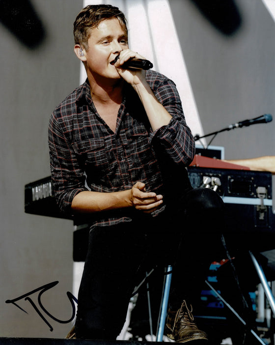 Tom Chaplin SIGNED 10X8 Photo Keane Genuine Signature AFTAL COA (B)