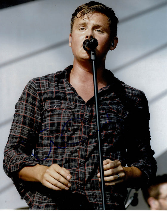 Tom Chaplin SIGNED 10X8 Photo Keane Genuine Signature AFTAL COA (C)