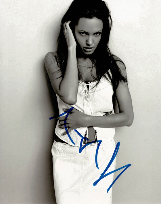 Angelina Jolie Signed 10X8 BAS Beckett TPA E69359 (7432)
