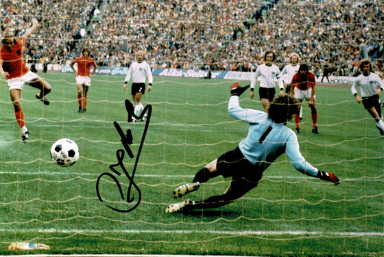 Johan Neeskens Signed 12X8 Photo Netherlands Genuine Signature AFTAL COA (1527)