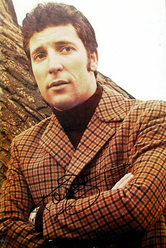 Tom Jones SIGNED 12X8 Photo Genuine Signature AFTAL COA (B)
