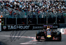  Daniel Ricciardo Signed 12X8 Photo Genuine Autograph Redbull AFTAL COA (3539)