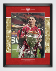  Cristiano Ronaldo Signed & Framed 16X12 Photo Manchester United F.C AFTAL COA