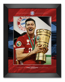  Robert Lewandowski Signed & FRAMED 11X14 Photo Bayern MUNICH AFTAL COA (A)