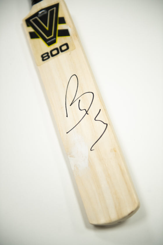 Yuvraj Singh Signed Mini Bat Indian Cricket Genuine Signature AFTAL COA